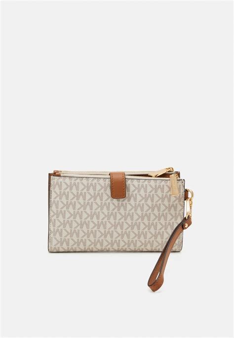 michael kors jet set item wristlet|Michael Kors jet set wristlet.